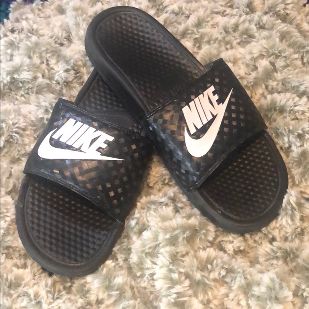 Nike slip ons
